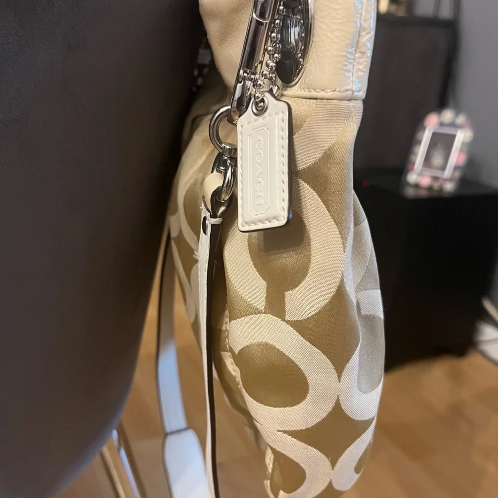 Coach champagne colored Crossbody - Picture 7 of 7